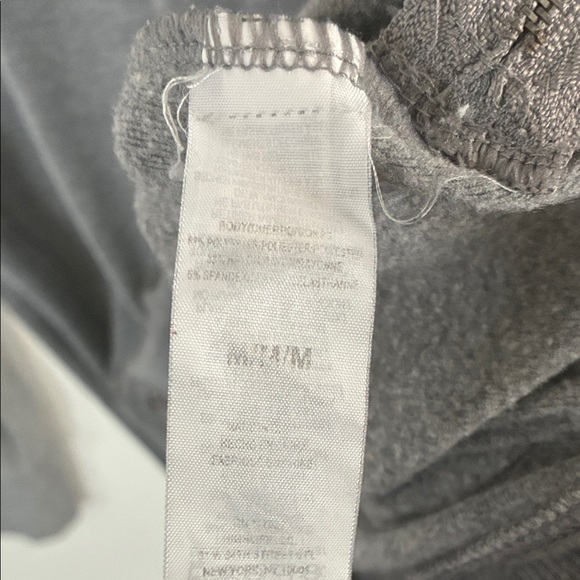 GAIAM Women's Heather Gray Crew Neck Sweater Sz Medium - Picture 4 of 7